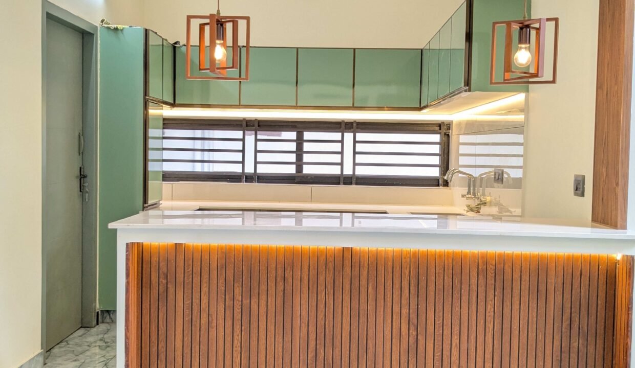 6f272a0f-e34a-4333-abf1-d9b2d5c35851-11