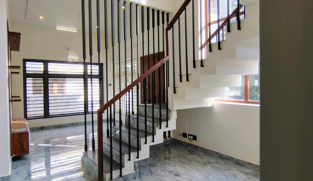 6f272a0f-e34a-4333-abf1-d9b2d5c35851-17