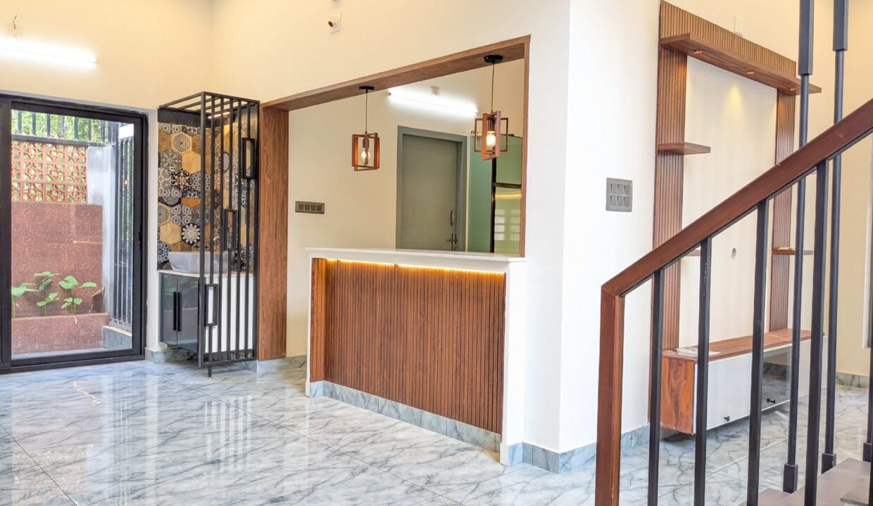 6f272a0f-e34a-4333-abf1-d9b2d5c35851-4