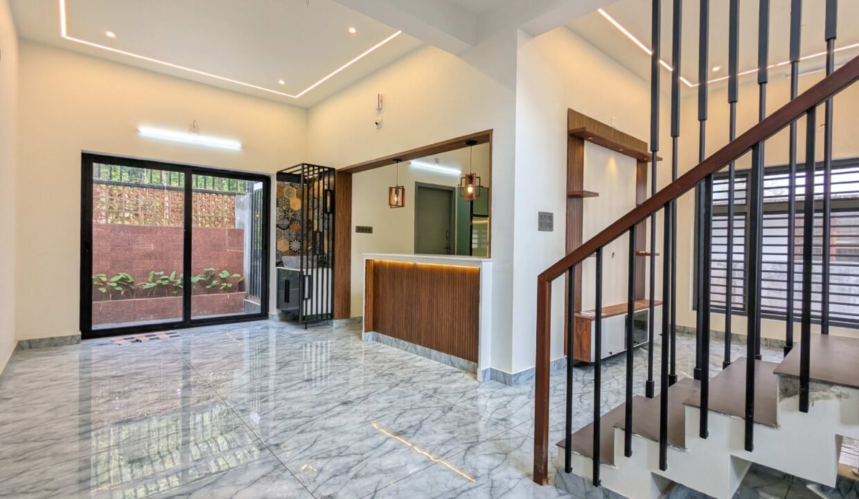 6f272a0f-e34a-4333-abf1-d9b2d5c35851-5