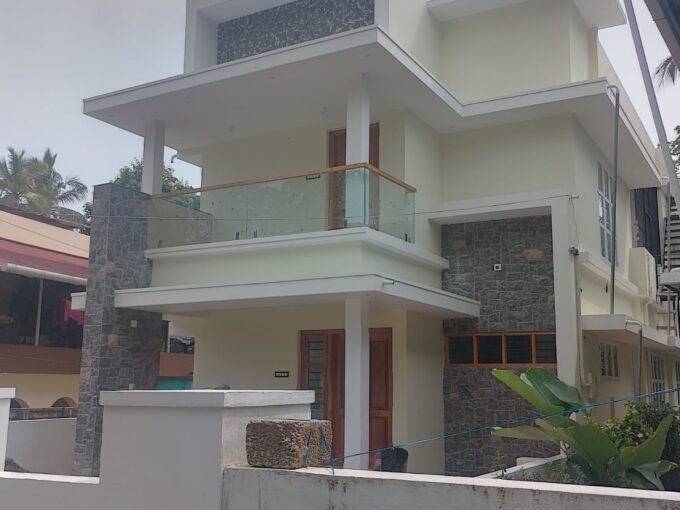 Cheroor, Thrissur -Premium 4 BHK House for Sale | Real Estate Thrissur