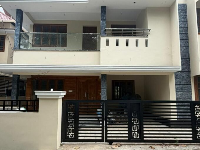 Premium 4 BHK New House for Sale in Kuttur, Thrissur| Real Estate Thrissur