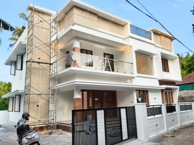 5 BHK Newly Built House for Sale in Mannuthy-Bypass Near Highway, Thrissur.| Real Estate Thrissur