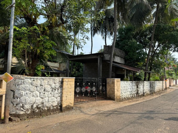 Residential Land With old House for sale in Koorkenchery, Thrissur.