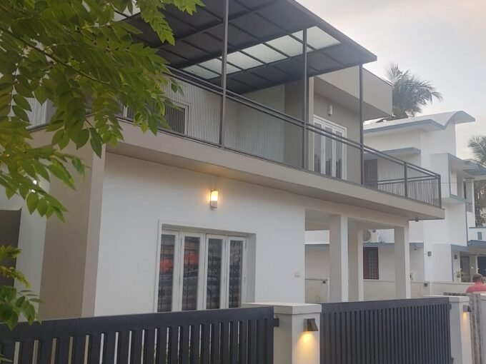 3 BHK House For Sale in Kachery, Kuttanellur, Thrissur. Real Estate Thrissur.